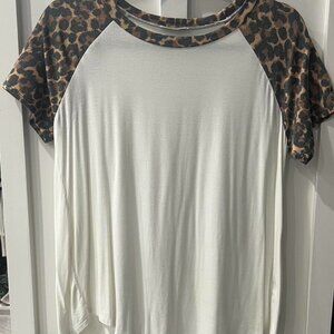 Women's White and Cream T-shirt